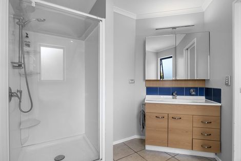 Photo of property in 15 Glenreagh Place, Torbay, Auckland, 0630