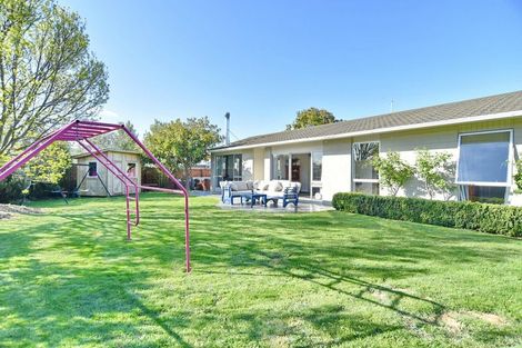 Photo of property in 9 Coates Place, Rangiora, 7400