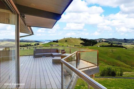Photo of property in 10 Barnfield Road, Kaiwaka, 0573