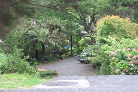 Photo of property in 28 Glencourt Place, Glenfield, Auckland, 0629