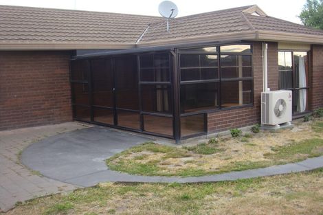 Photo of property in 43a Oakhampton Street, Hornby, Christchurch, 8042