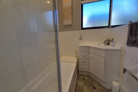 Photo of property in 12 Papakowhai Road, Papakowhai, Porirua, 5024