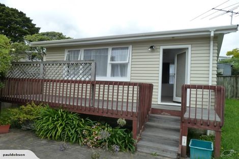 Photo of property in 15 Linwood Avenue, Forrest Hill, Auckland, 0620