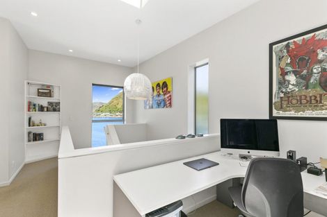 Photo of property in 6 Owhiro Bay Parade, Island Bay, Wellington, 6023