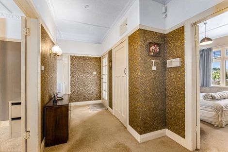 Photo of property in 25 Makara Road, Karori, Wellington, 6012