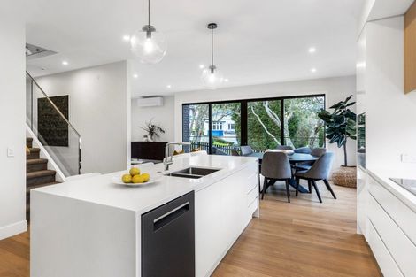 Photo of property in 15a Kinsale Avenue, Glendowie, Auckland, 1071