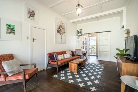 Photo of property in 14 Richmond Avenue, Northcote Point, Auckland, 0627