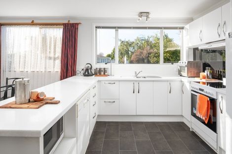 Photo of property in 28 Holdaway Street, Riversdale, Blenheim, 7201