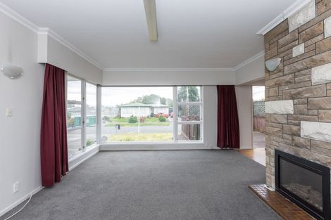 Photo of property in 16 Arnold Street, Onekawa, Napier, 4110