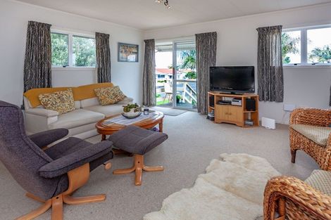 Photo of property in 2 Aputa Avenue, Te Puru, Thames, 3575