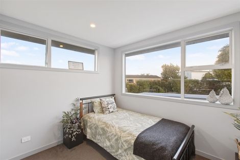 Photo of property in 5 La Perouse Street, Botany Downs, Auckland, 2010