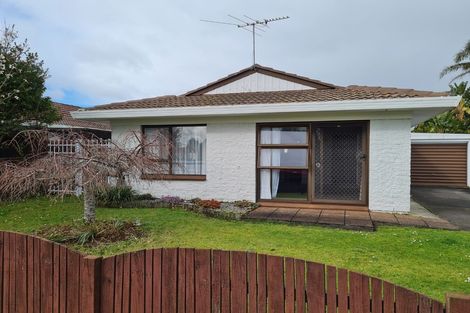 Photo of property in 2a Roys Road, Weymouth, Auckland, 2103