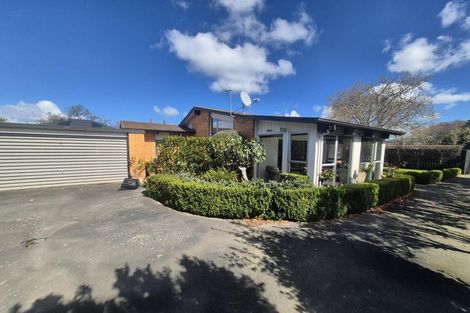 Photo of property in 8 Saint James Avenue, Papanui, Christchurch, 8053