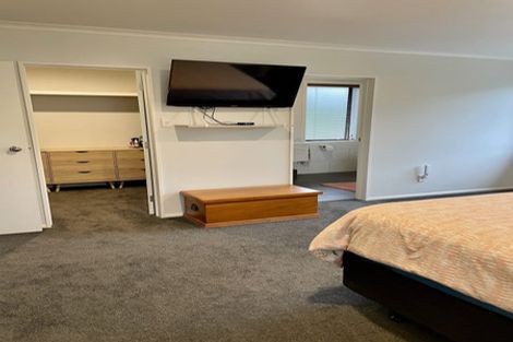 Photo of property in 23 Dunvegan Place, Dinsdale, Hamilton, 3204