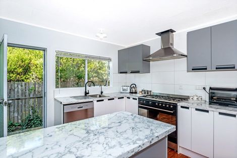 Photo of property in 2 Bulli Street, Riverdale, Gisborne, 4010