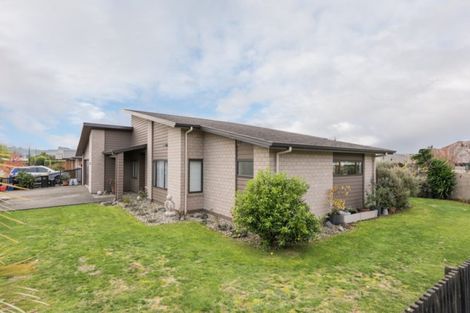 Photo of property in 2 Ernest Place, Brightwater, 7022