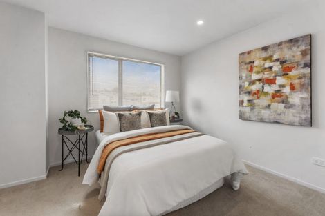 Photo of property in 6 Heketara Place, Papakura, 2110