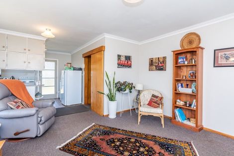 Photo of property in 2 Windsor Place, Levin, 5510