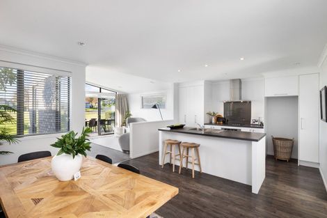 Photo of property in 16 Scoria Close, Pyes Pa, Tauranga, 3112