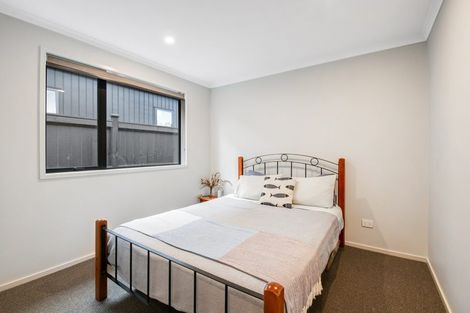 Photo of property in 34 Paparahi Place, Wainui, Silverdale, 0992