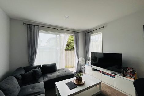Photo of property in 19 Drumbuoy Drive, Flat Bush, Auckland, 2019