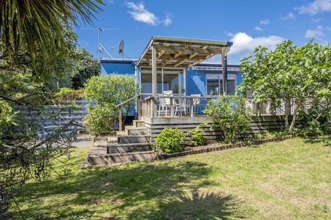 Photo of property in 4 Pio Pio Place, Waikanae Beach, Waikanae, 5036