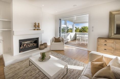 Photo of property in 7 Maleme Avenue, Belmont, Auckland, 0622