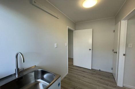 Photo of property in 1/46 Aviemore Drive, Highland Park, Auckland, 2010