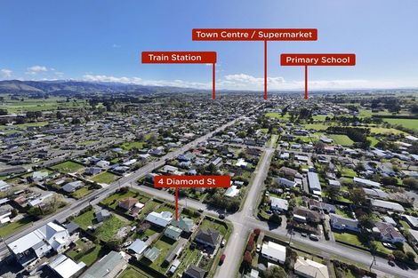 Photo of property in 4 Diamond Street, Carterton, 5713