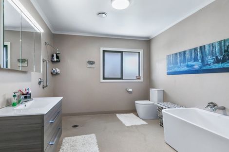 Photo of property in 85 Papaitonga Lake Road, Ohau, 5570