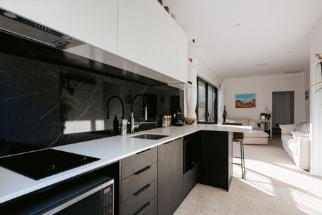 Photo of property in 5 Piha Close, Papamoa Beach, Papamoa, 3118