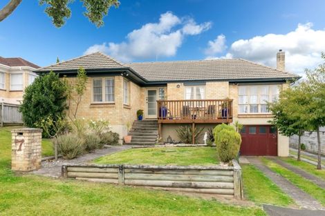 Photo of property in 7 Holden Avenue, Forest Lake, Hamilton, 3200