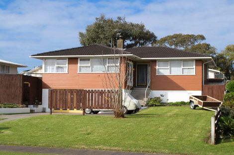 Photo of property in 5 Cramond Drive, Mangere East, Auckland, 2024