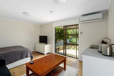 Photo of property in 4 Pio Pio Place, Waikanae Beach, Waikanae, 5036