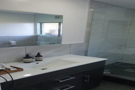 Photo of property in 95 Lonely Track Road, Fairview Heights, Auckland, 0632