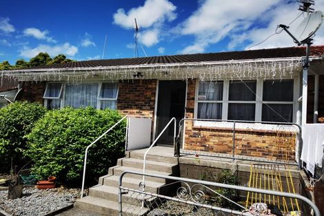 Photo of property in 2/430 Mount Albert Road, Mount Roskill, Auckland, 1041