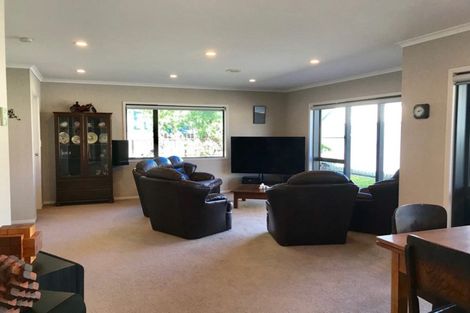 Photo of property in 109 Browne Street, Waitara, 4320