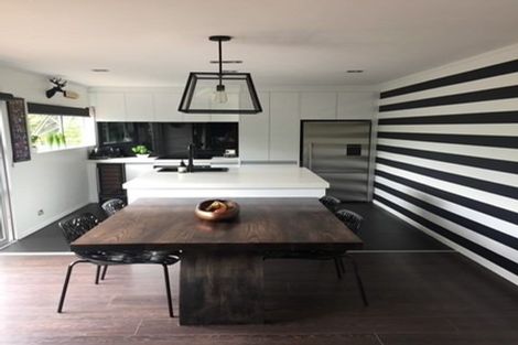 Photo of property in 37 Stapleford Crescent, Browns Bay, Auckland, 0630