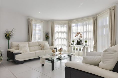 Photo of property in 28 Magnolia Rise, Waipahihi, Taupo, 3330