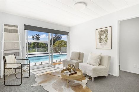 Photo of property in 14 Tarahanga Street, Northcote, Auckland, 0627