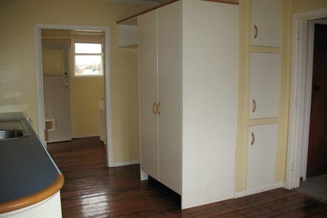 Photo of property in 43 Taylor Street, Carterton, 5713