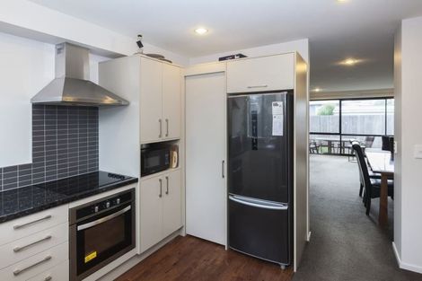 Photo of property in 4/82 Packe Street, Edgeware, Christchurch, 8013