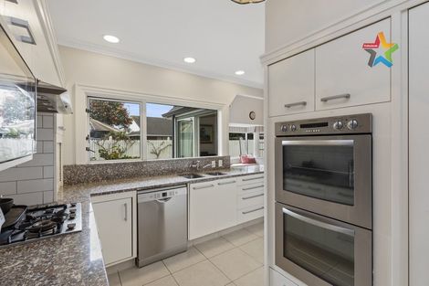 Photo of property in 79 Queens Grove, Hutt Central, Lower Hutt, 5010