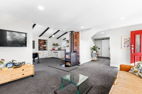 Photo of property in 24 Broad Street, Southbridge, 7602