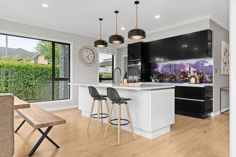 Photo of property in 8 Longbow Terrace, Flagstaff, Hamilton, 3210