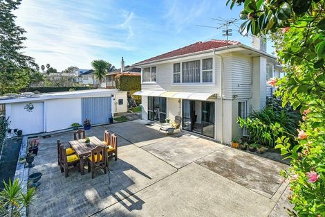 Photo of property in 75 Ridge Road, Howick, Auckland, 2014