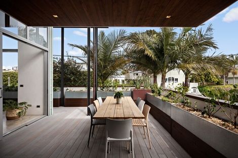 Photo of property in 3a Kingsley Street, Westmere, Auckland, 1022