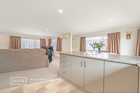 Photo of property in 8 Woodland Mews, Wainuiomata, Lower Hutt, 5014