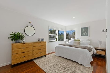 Photo of property in 41 Shakespear Road, Army Bay, Whangaparaoa, 0930