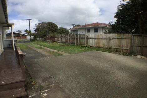 Photo of property in 42 Doment Crescent, Orewa, 0931